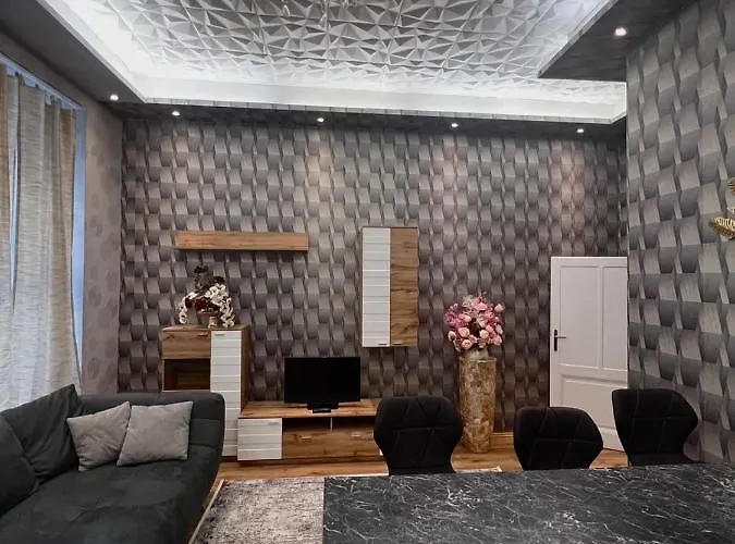 Urban Serviced Apartahotel